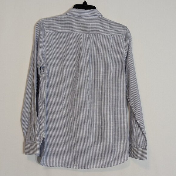 GAP Blue Oxford Striped Long Sleeve Pullover Collared Button Shirt; Size XS - Picture 3 of 4
